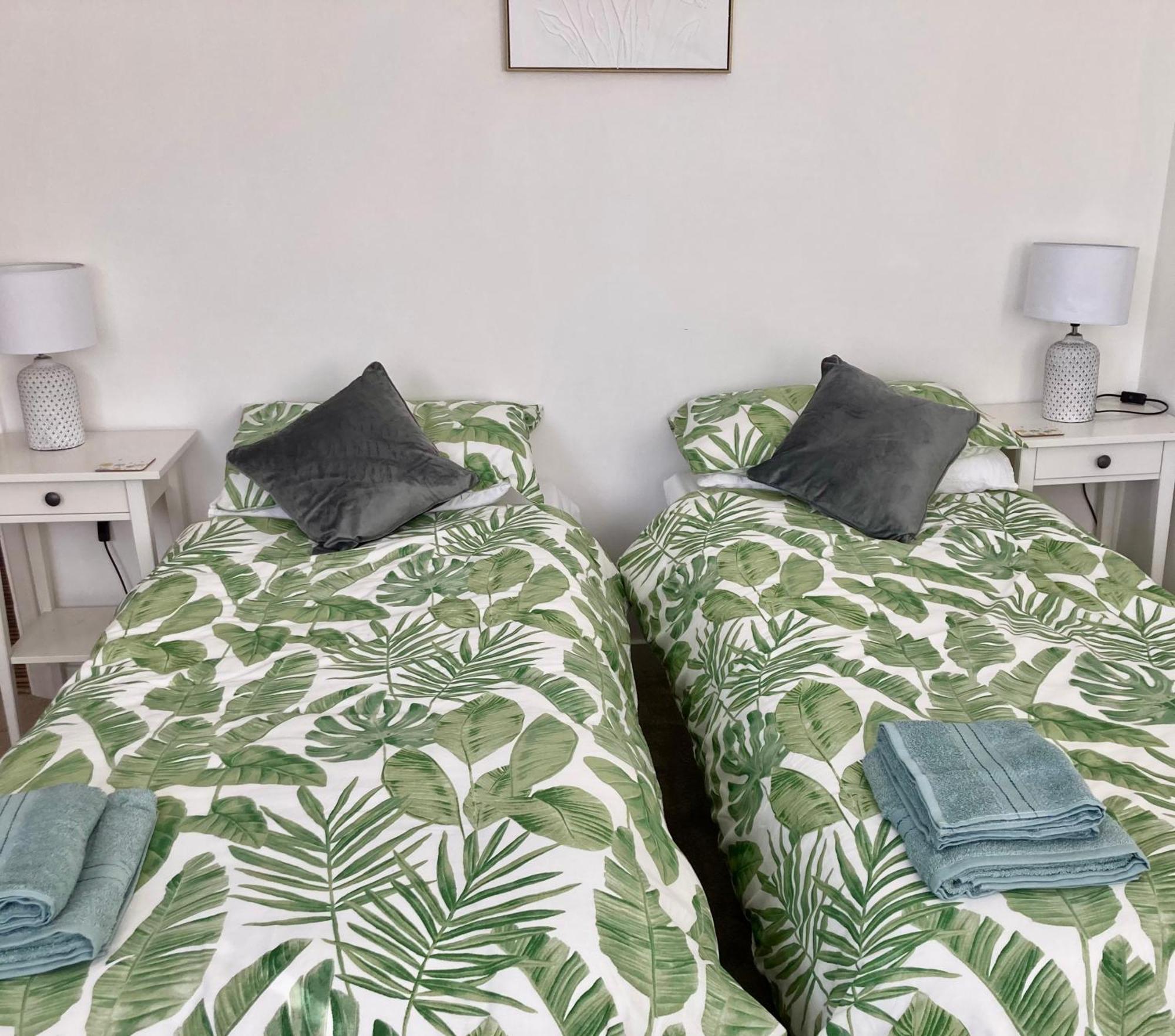 Henley Town Rooms Экстерьер фото